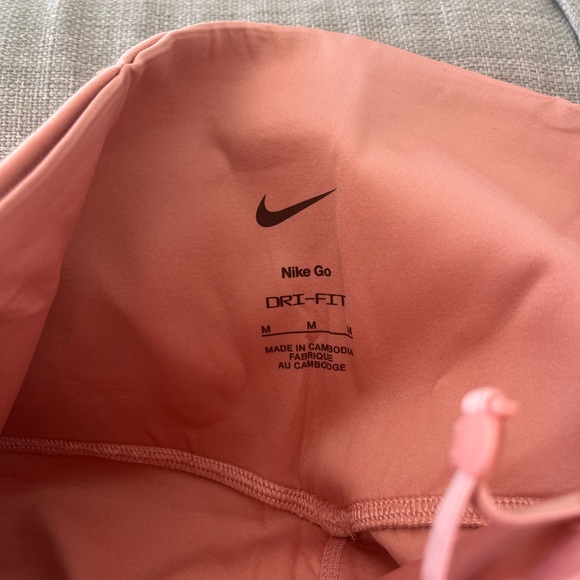 NWOT Nike Women's Firm-Support High-Waisted 7/8 Leggings with Pockets - Picture 4 of 4